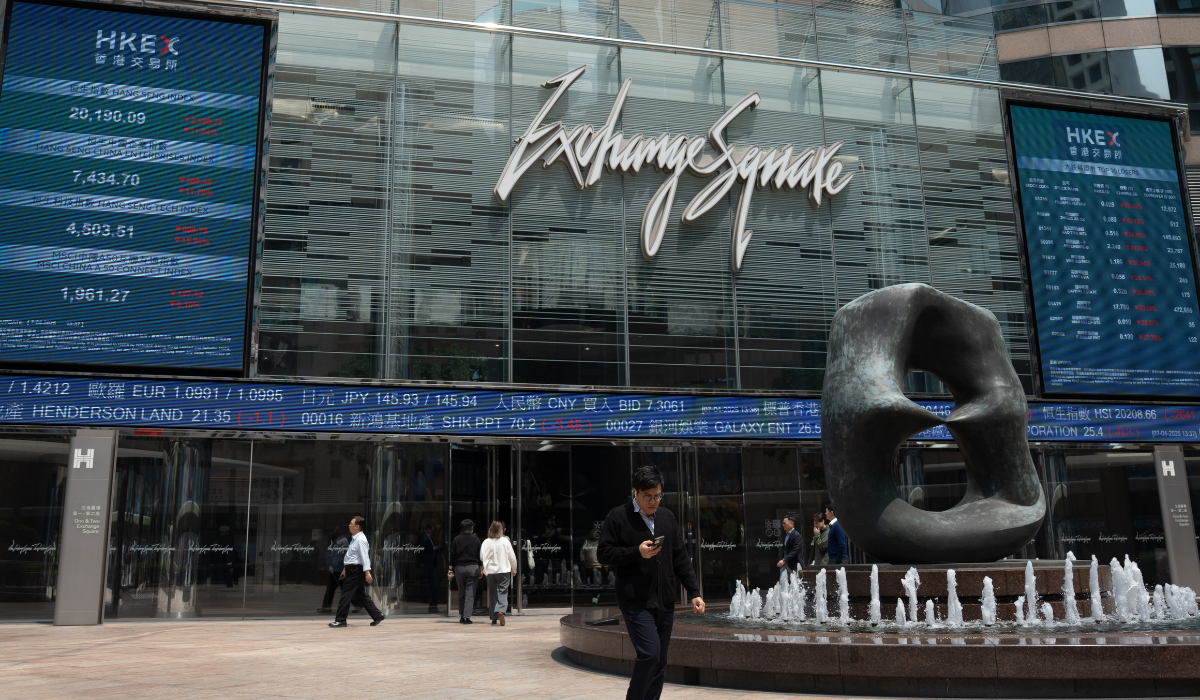 Hang Seng sube un 2,41 % a media sesión. Noticias en tiempo real