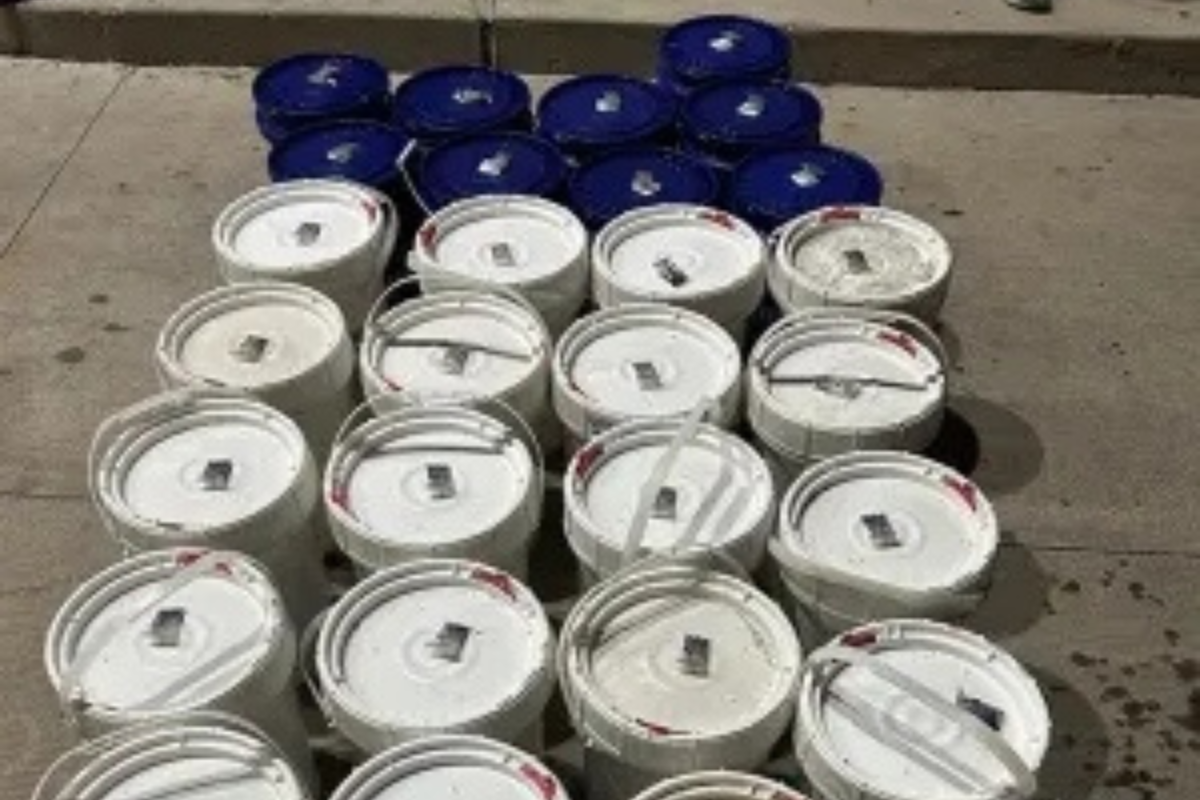 Decomisan más de 500 kilos de metanfetamina líquida en Eagle Pass-Piedras Negras. Noticias en tiempo real