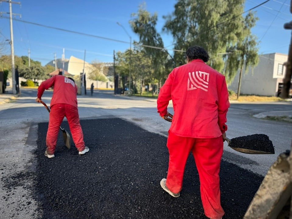 Reparan 77 baches por día en Torreón en lo que va del 2025. Noticias en tiempo real