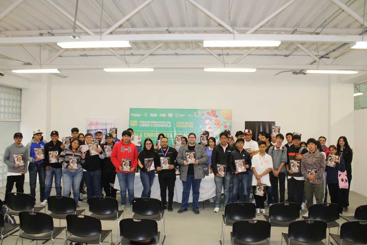Siglo Nuevo muestra su mundo en la FILC. Noticias en tiempo real