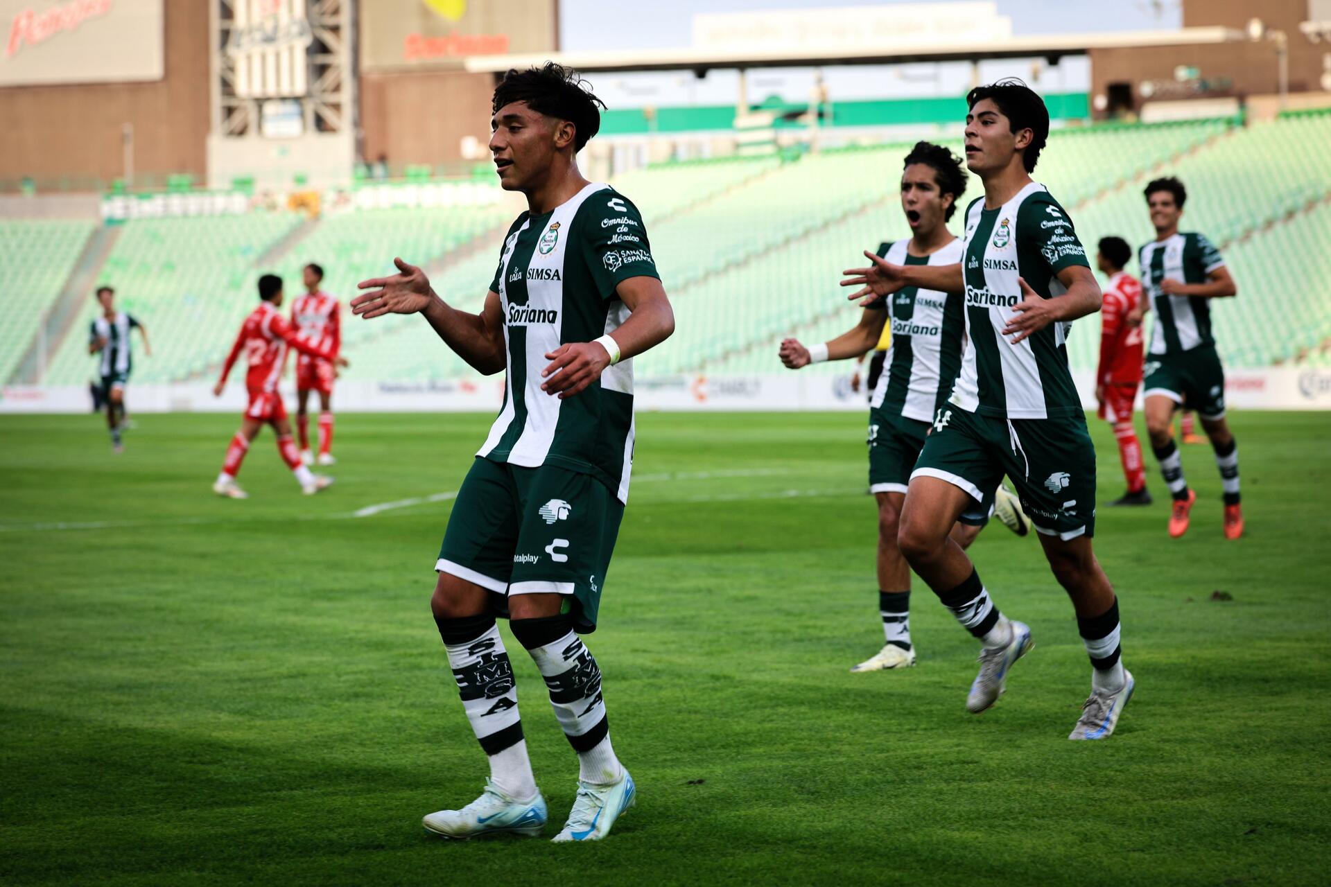 Sub-17 de Santos Laguna va por primer paso ante Águilas del América . Noticias en tiempo real