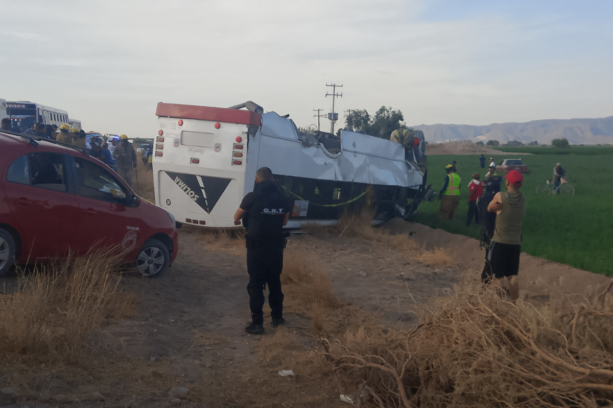 Volcadura de camión de pasajeros en Matamoros deja un menor fallecido. Noticias en tiempo real