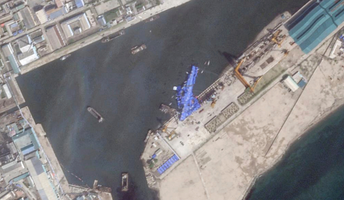 Corea del Norte detiene a tres por fallida botadura de destructor naval. Noticias en tiempo real