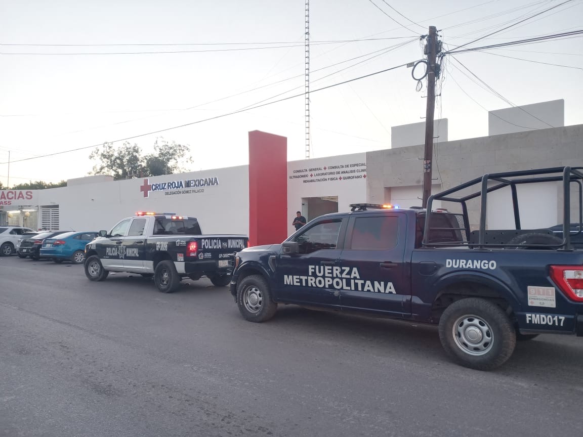 Balean a mujer cuando viajaba en una motocicleta en Gómez Palacio . Noticias en tiempo real
