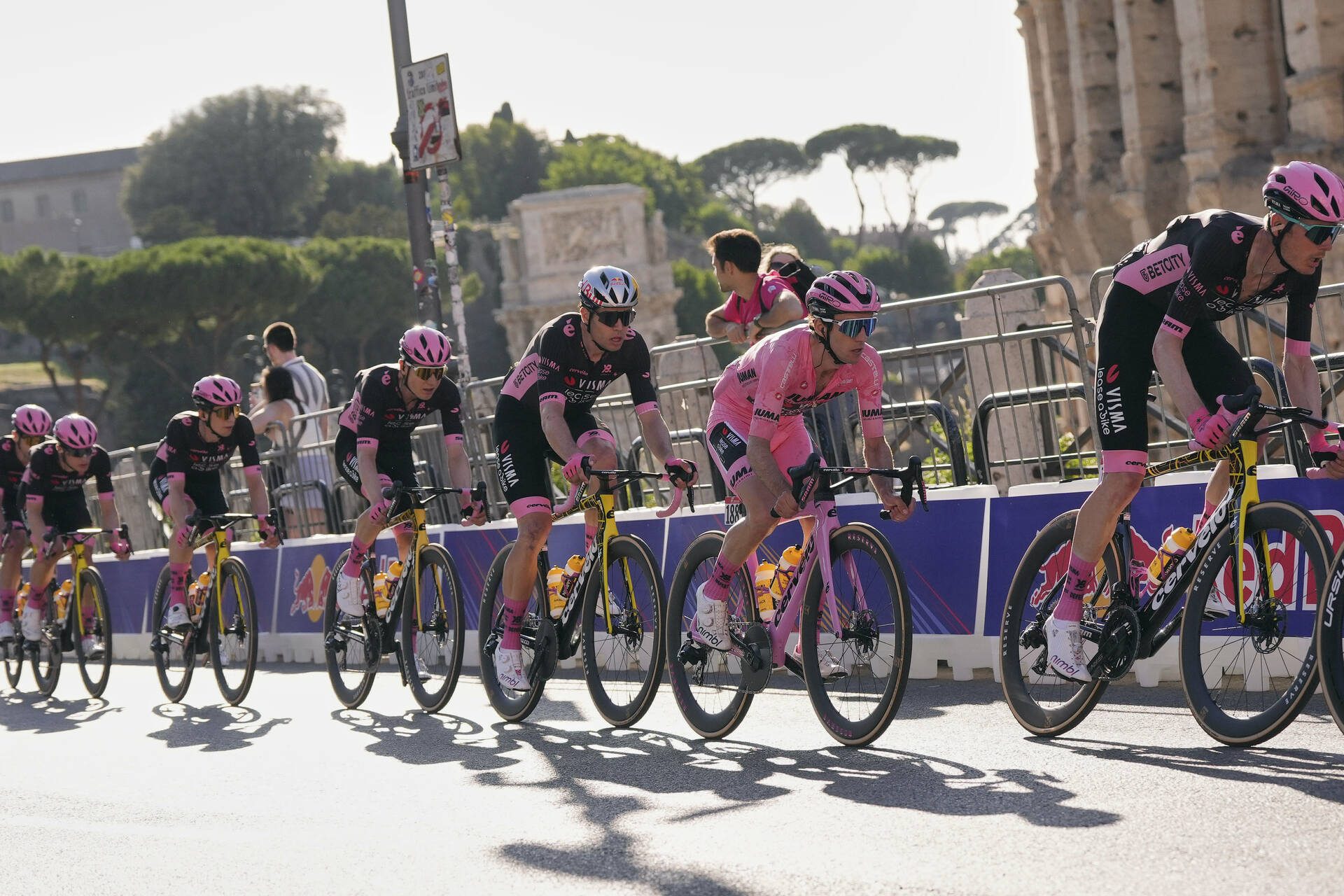 Mexicano Isaac del Toro se termina segundo en el Giro de Italia . Noticias en tiempo real