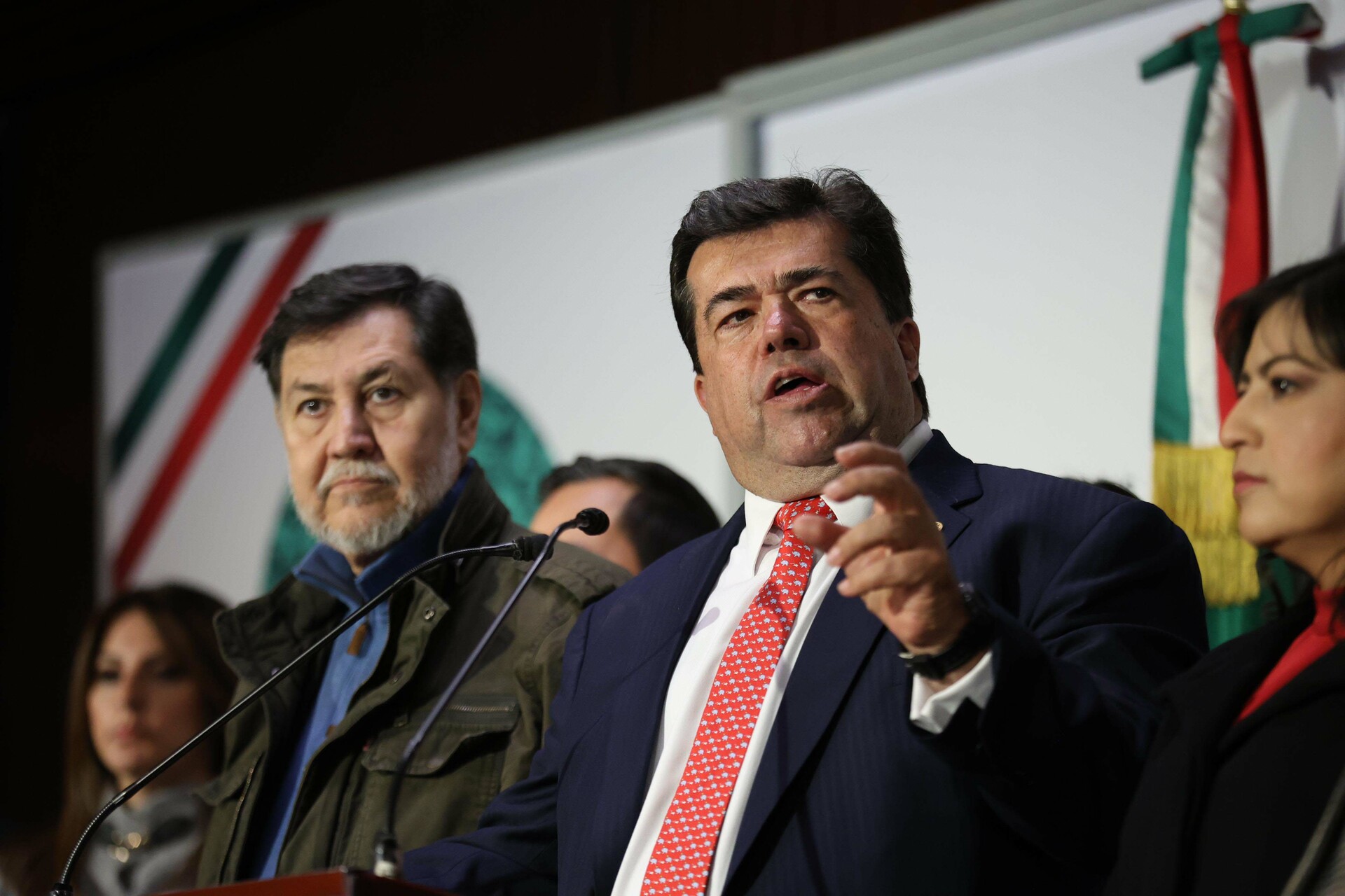 Legisladores hacen turismo con dinero del erario, van más de 100 viajes internacionales. Noticias en tiempo real