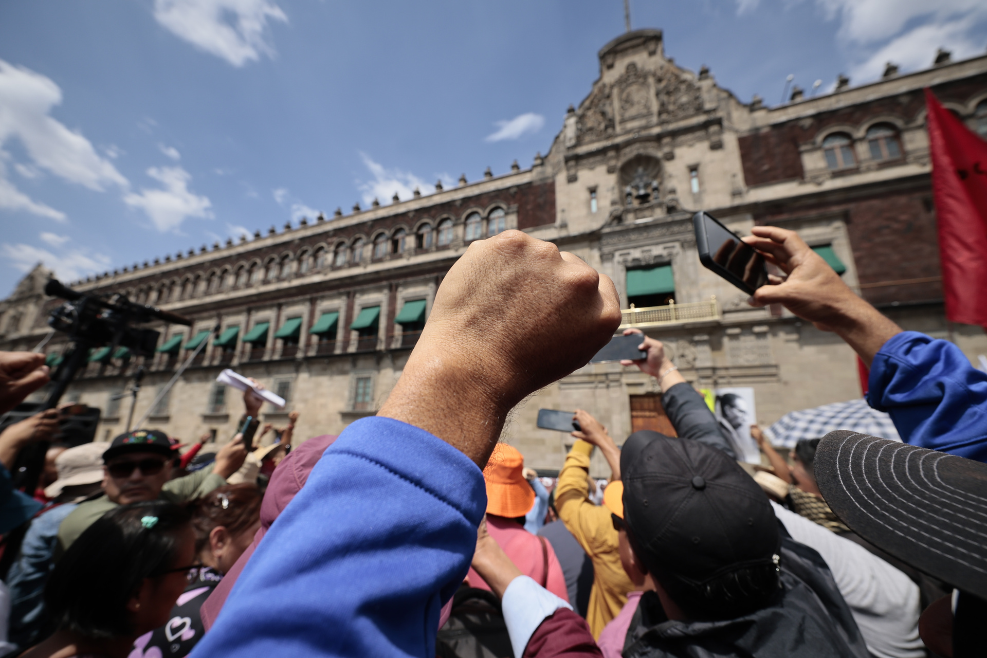 La CNTE demanda abrogar la Ley del ISSSTE de 2007 | ¿Cómo se puede revertir la privatización de las pensiones?. Noticias en tiempo real