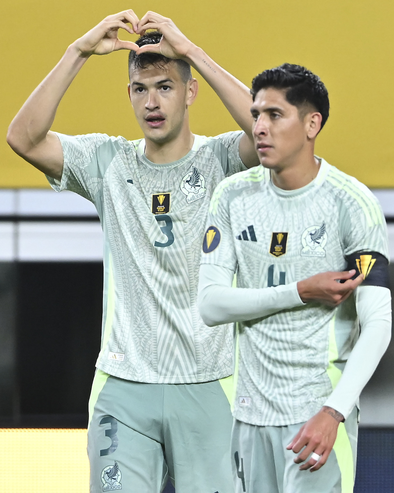 - La selección mexicana derrotó 0-2 a Surinam para asegurar su clasificación los cuartos de final de la Copa Oro de la Concacaf, en la cual defiende el título conseguido en la edición de 2023.Con