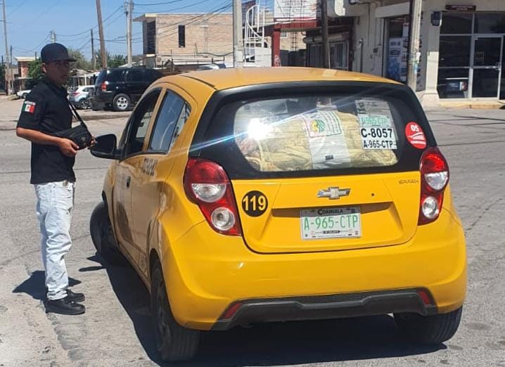 Elevan operativos para taxistas en San Pedro. Noticias en tiempo real