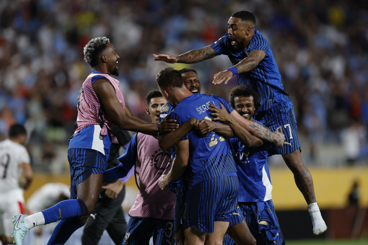 El Al Hilal del italiano Simone Inzaghi dio la campanada este lunes al ganar por 4-3 en la prórroga contra el Manchester City de Pep Guardiola en el Camping World Stadium de Orlando para avanzar a lo