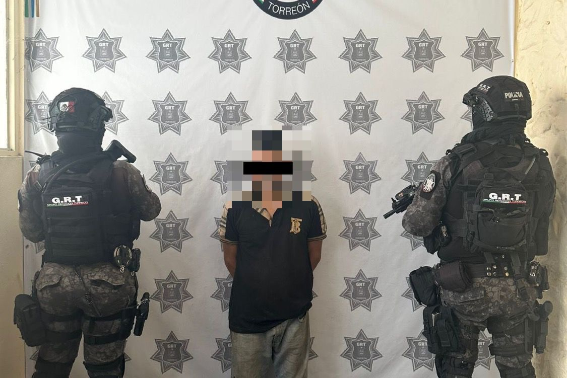 Grupo de Reacción Torreón detiene a hombre por posesión de narcóticos en la colonia Braulio Fernández Aguirre. Noticias en tiempo real