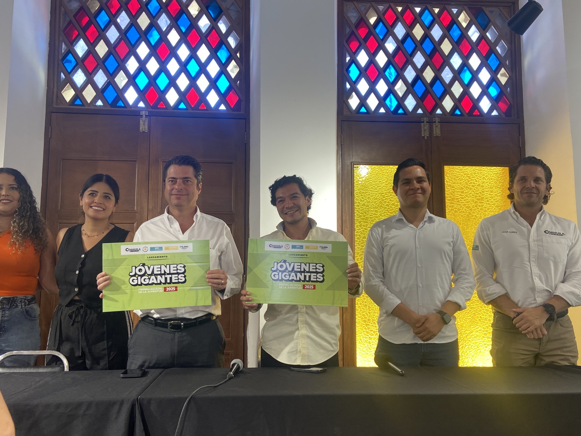Invitan a participar en el Mochilón 2025 así como al premio estatal de la Juventud 