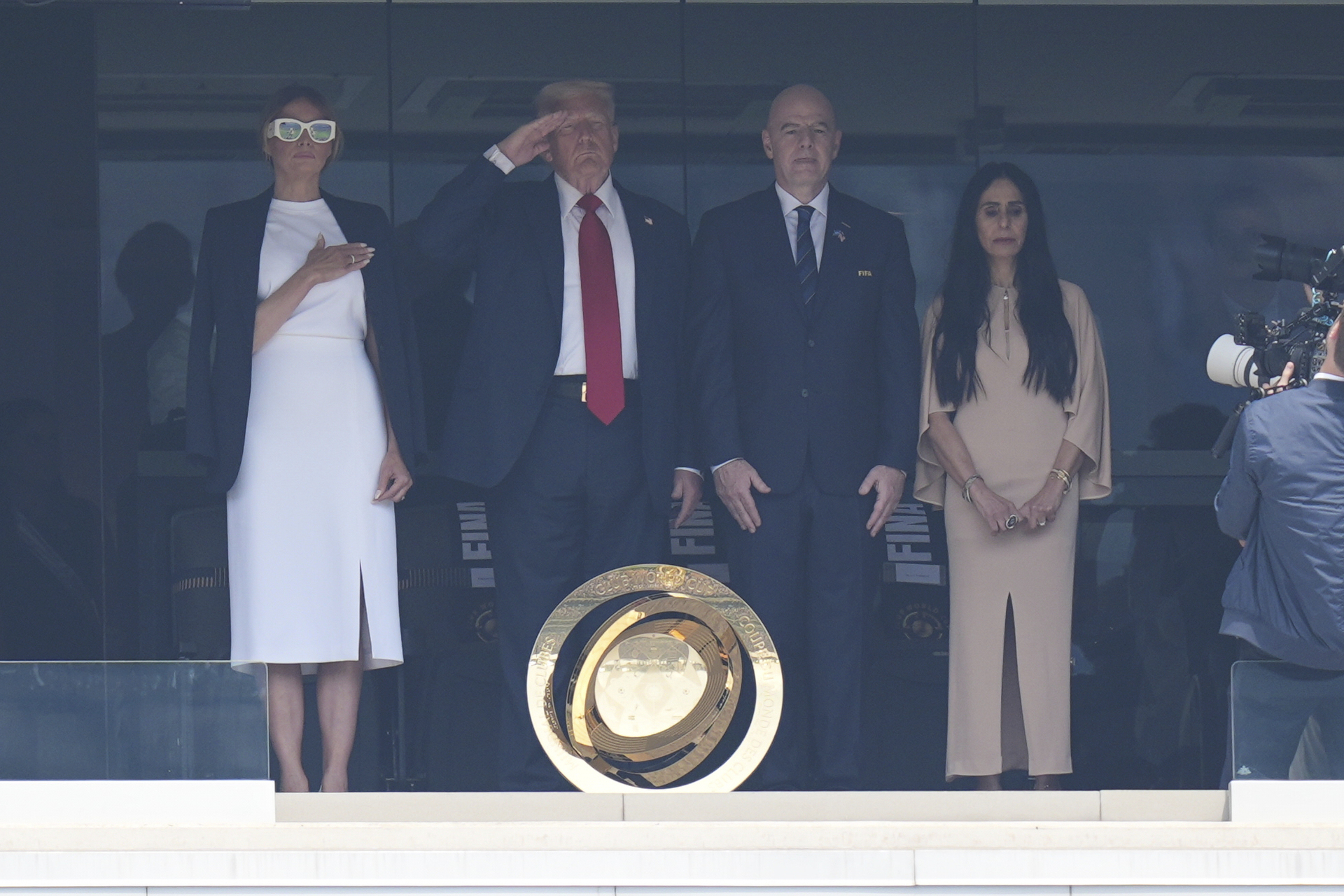 Trump encabeza la final del Mundial de Clubes junto al presidente de la FIFA. Noticias en tiempo real