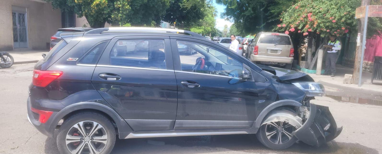 Conductora no respeta alto y provoca accidente en el Centro de Gómez Palacio . Noticias en tiempo real