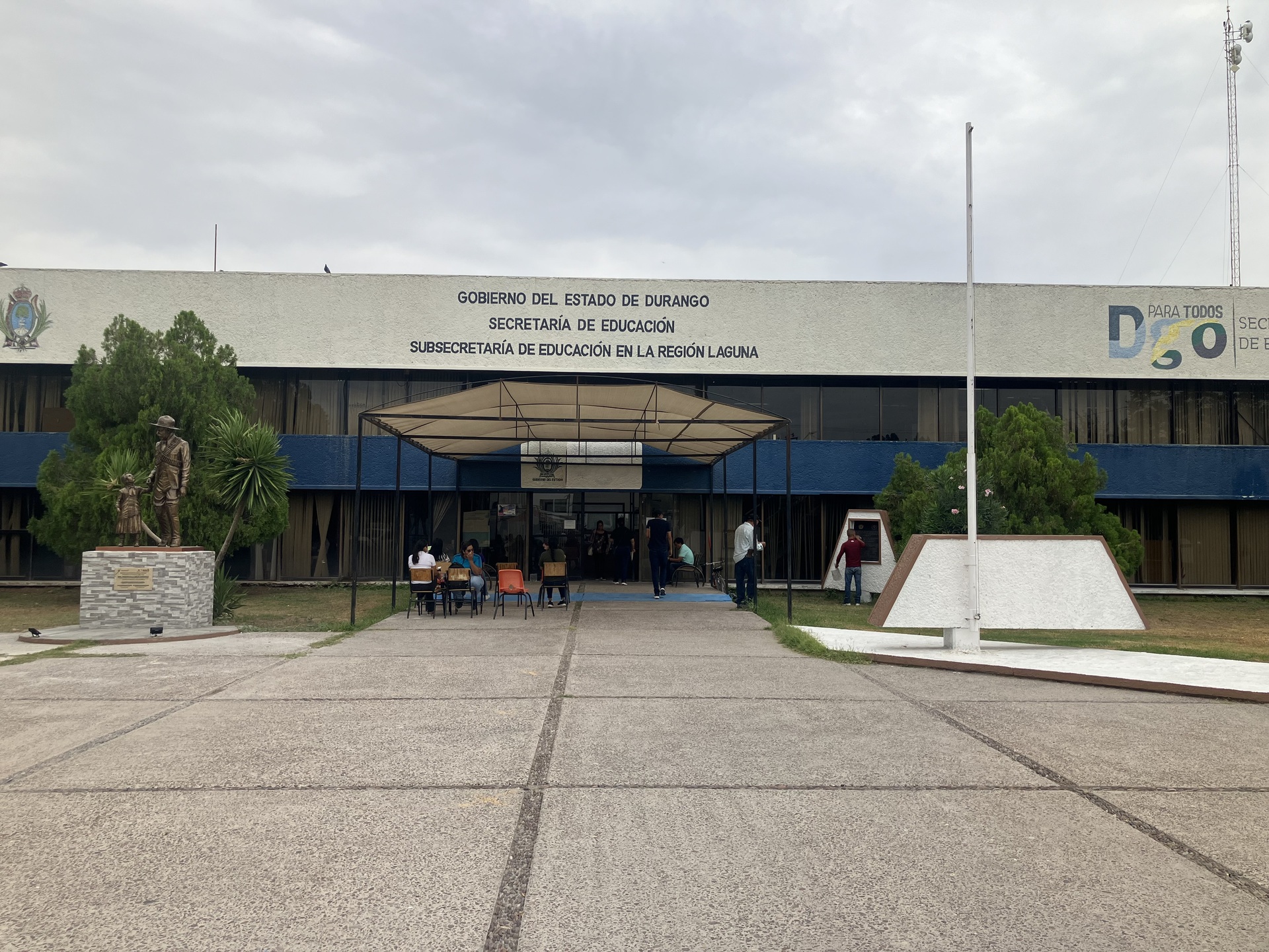 Por vacaciones habrá personal de guardia en Subsecretaría de Educación en La Laguna. Noticias en tiempo real